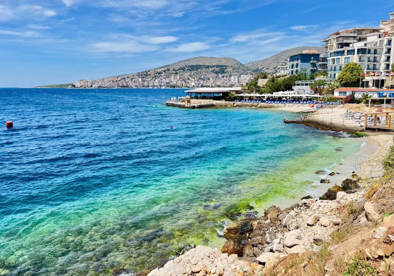 Del Mar Sea View Apartment Sarandë Eksteriør billede