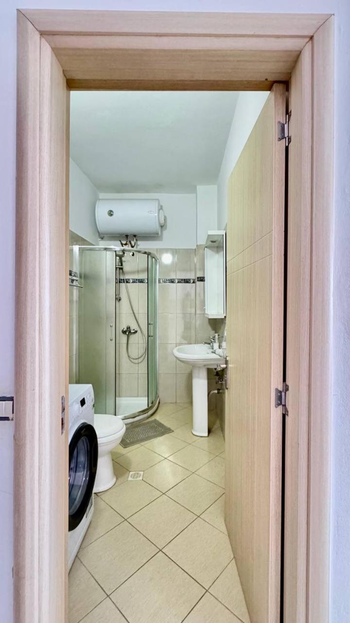Del Mar Sea View Apartment Sarandë Eksteriør billede