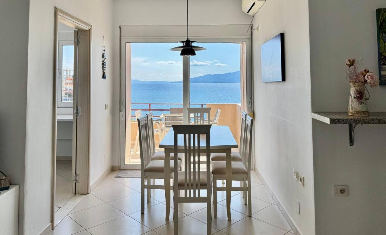 Del Mar Sea View Apartment Sarandë Eksteriør billede